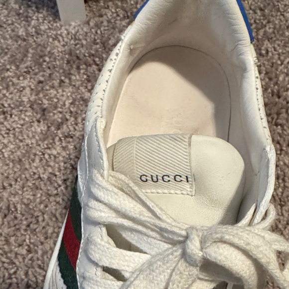 Gucci White Sneakers with Red and Blue Stripes - Picture 2 of 5